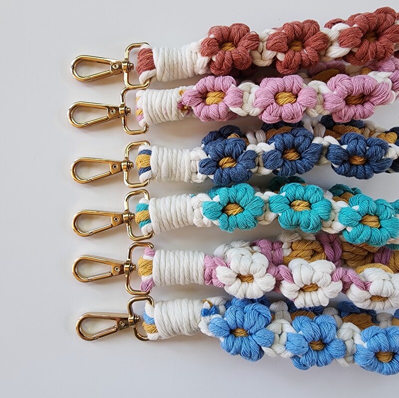 Macrame Daisy Flowers Wristlet,Keychain,Lanyard Charm, Handmade Purse, Wallet, Key Accessory, Aesthetic and Sustainable Boho Gifts for Women